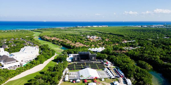 open-air concert venue for ricky martin at mayakoba in mexico